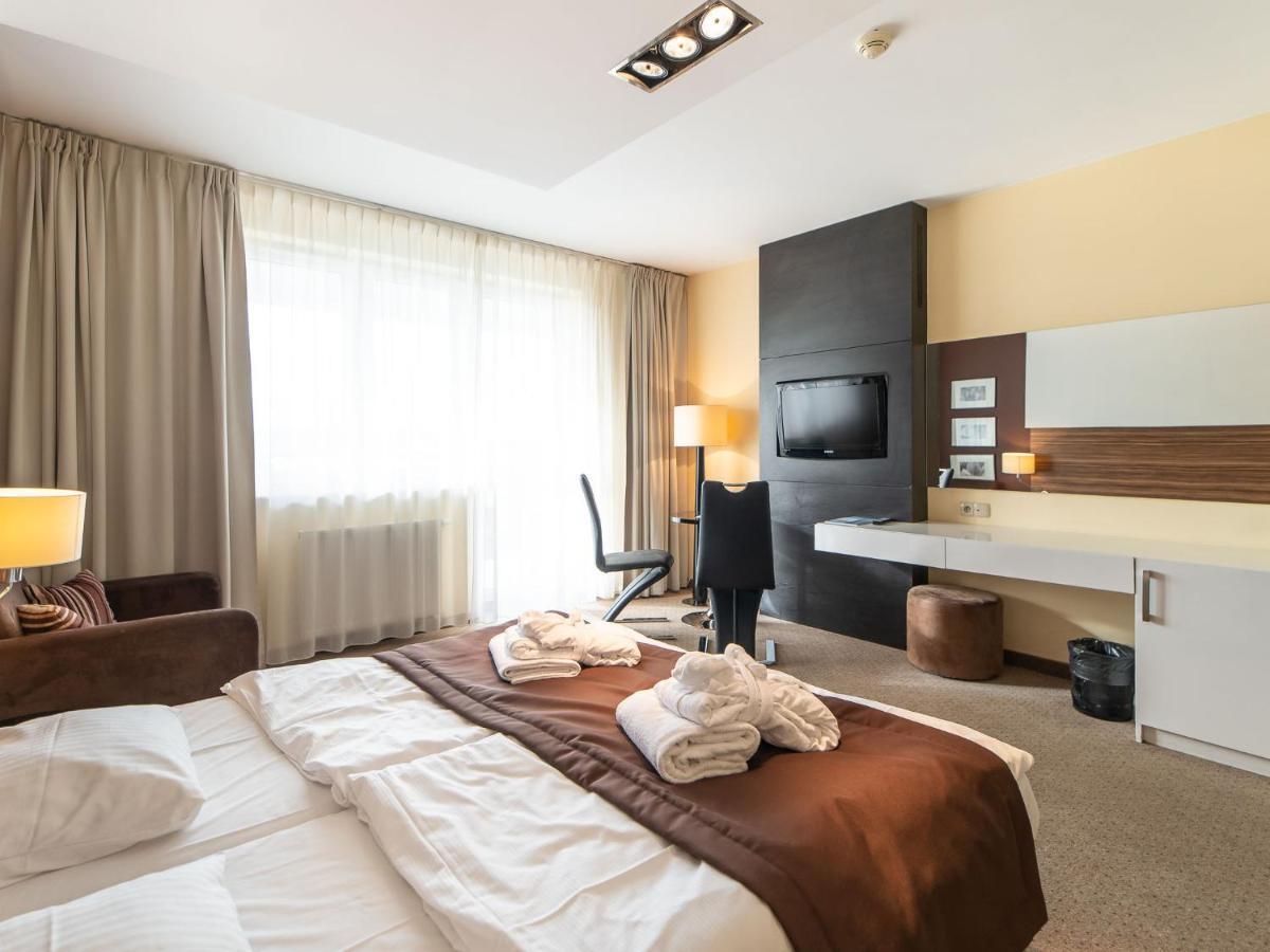 Nereus Diva Apartment โควอบเซก ภายนอก รูปภาพ