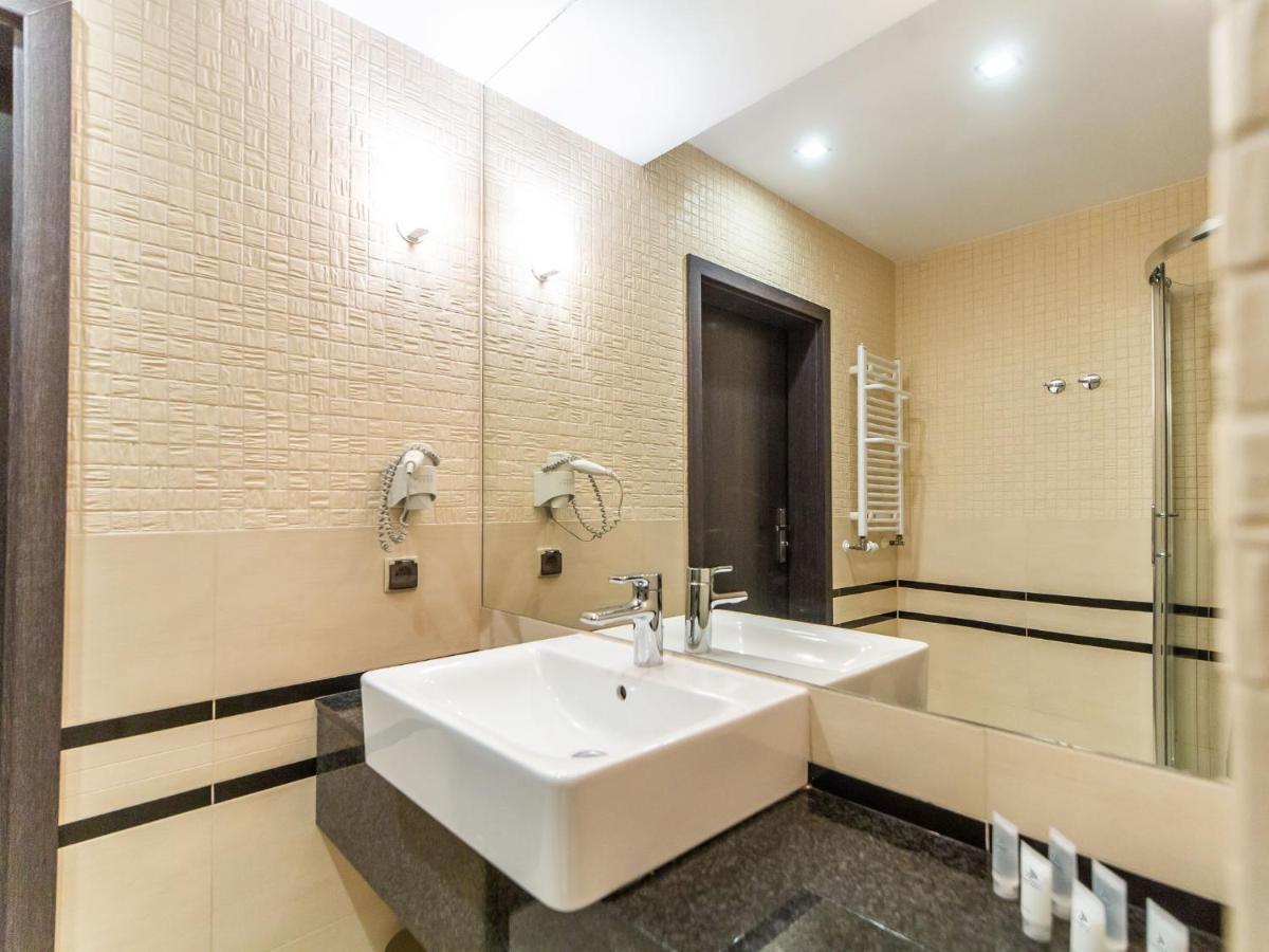 Nereus Diva Apartment โควอบเซก ภายนอก รูปภาพ